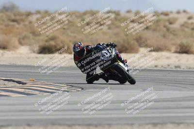 media/Oct-04-2025-CVMA (Sat) [[408bcdd6e4]]/Race 4-Formula Middleweight (Holeshot)/